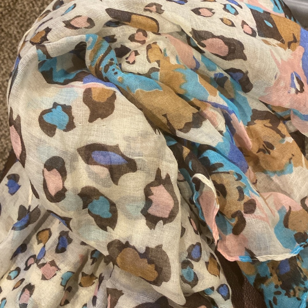 Colorful Patterned Scarves Collection - Picture 3 of 5